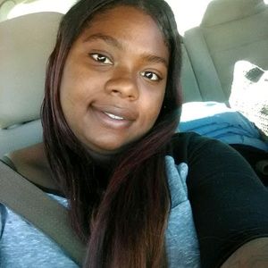 Meet your Posher, Latoyia